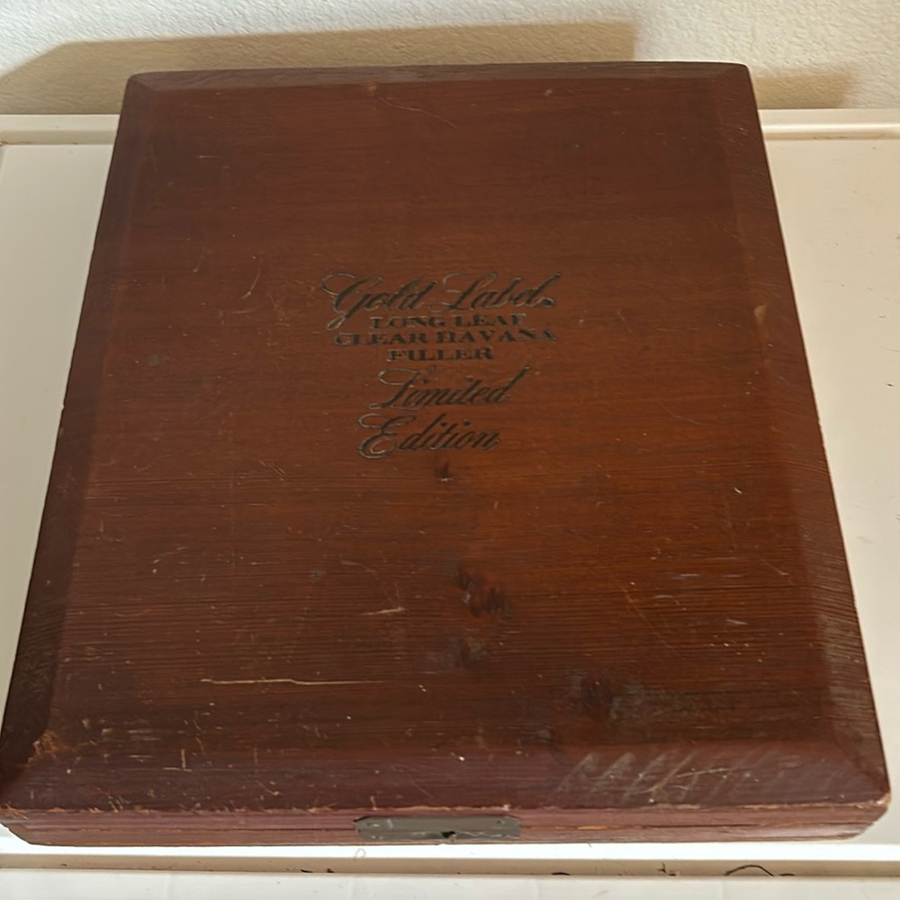 Vintage Wood Cigar Box, Gold Label Limited Edition, Seal of the City of Tampa FL